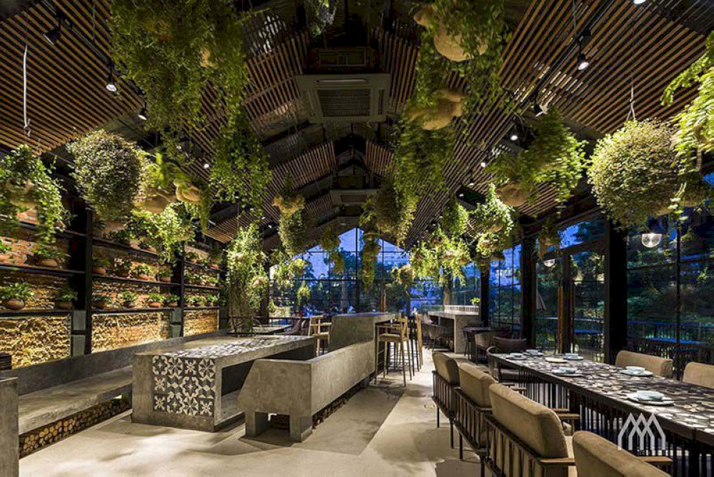 Uu Dam Chay offers more than just food—it’s an immersive experience in mindful living